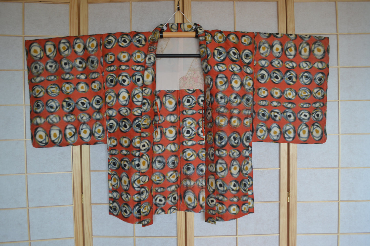 Haori Femme Vintage €89.50 - fleur, rouge - 0010