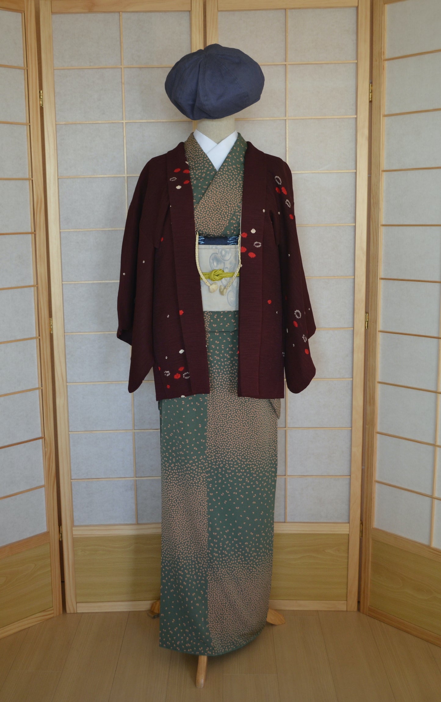 Haori Femme Vintage €89.50 - petites fleurs, bordeaux - 0006