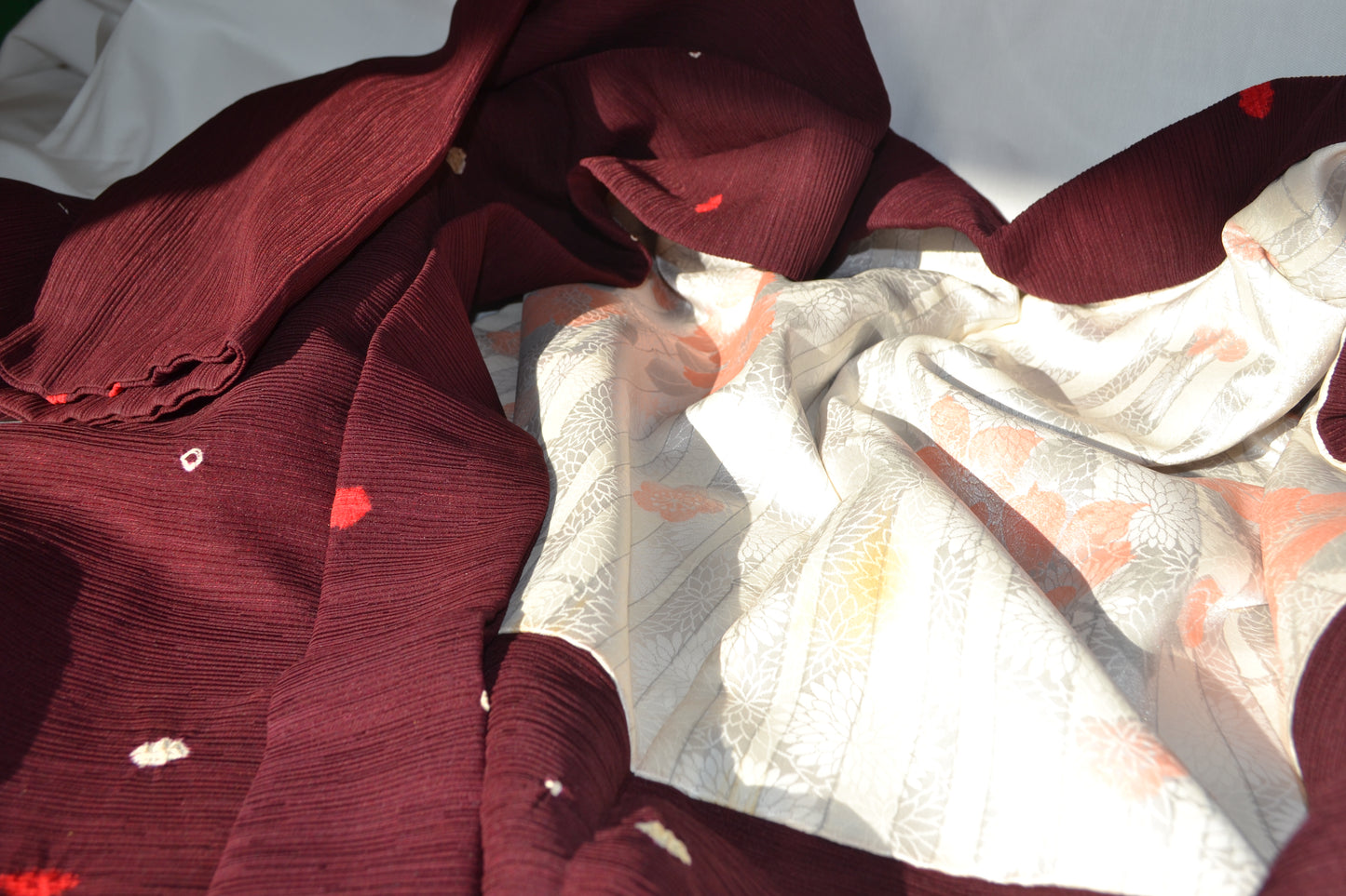 Haori Femme Vintage €89.50 - petites fleurs, bordeaux - 0006
