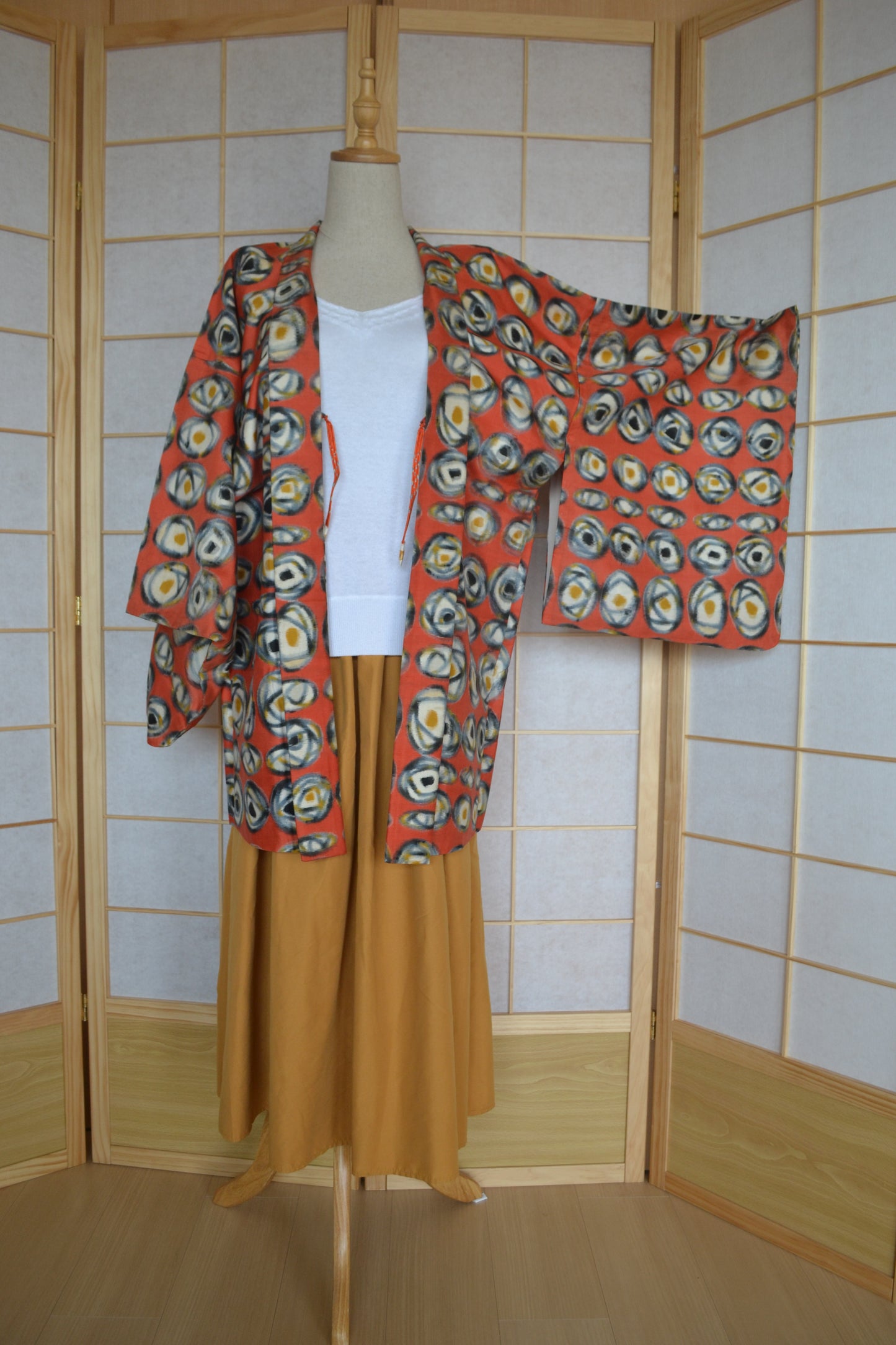Haori Femme Vintage €89.50 - fleur, rouge - 0010