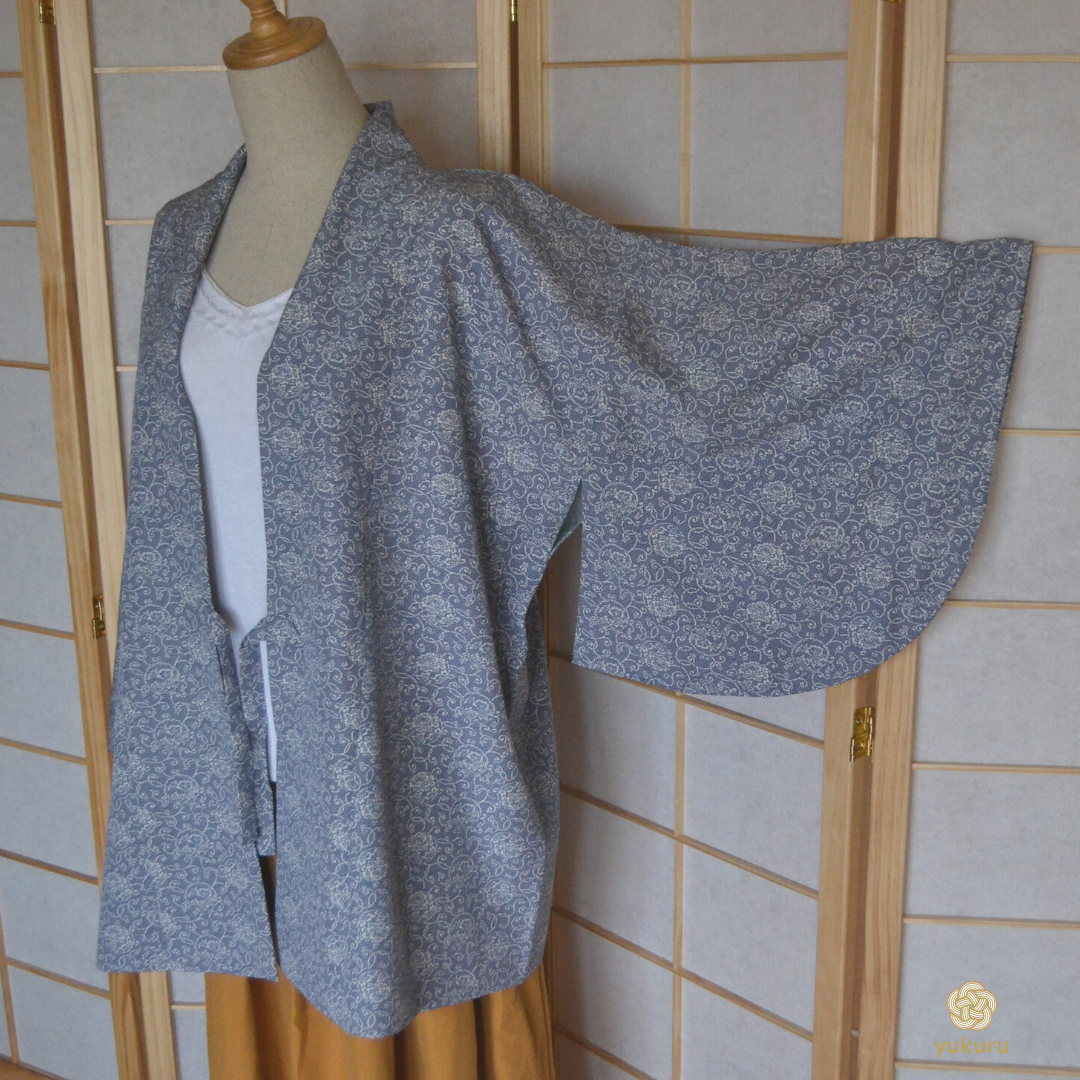 Haori Femme Vintage €94.90 - Ivy "Karakusa", bleu - 0015