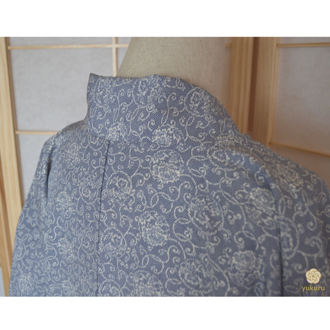 Haori Femme Vintage €94.90 - Ivy "Karakusa", bleu - 0015