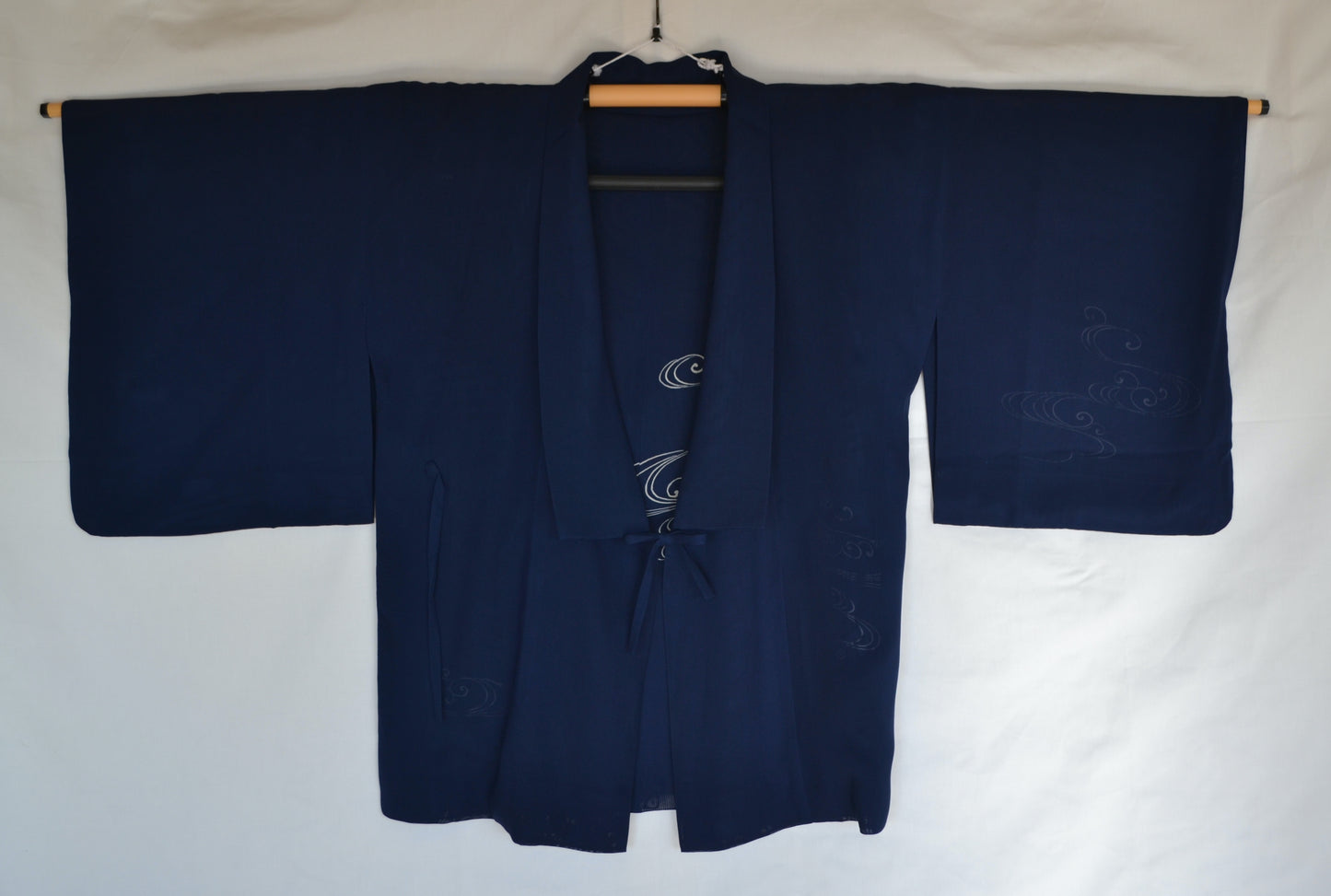 Haori Femme Vintage(tissu d'été) €89.50 - l'eau qui coule, bleu marine - 0007