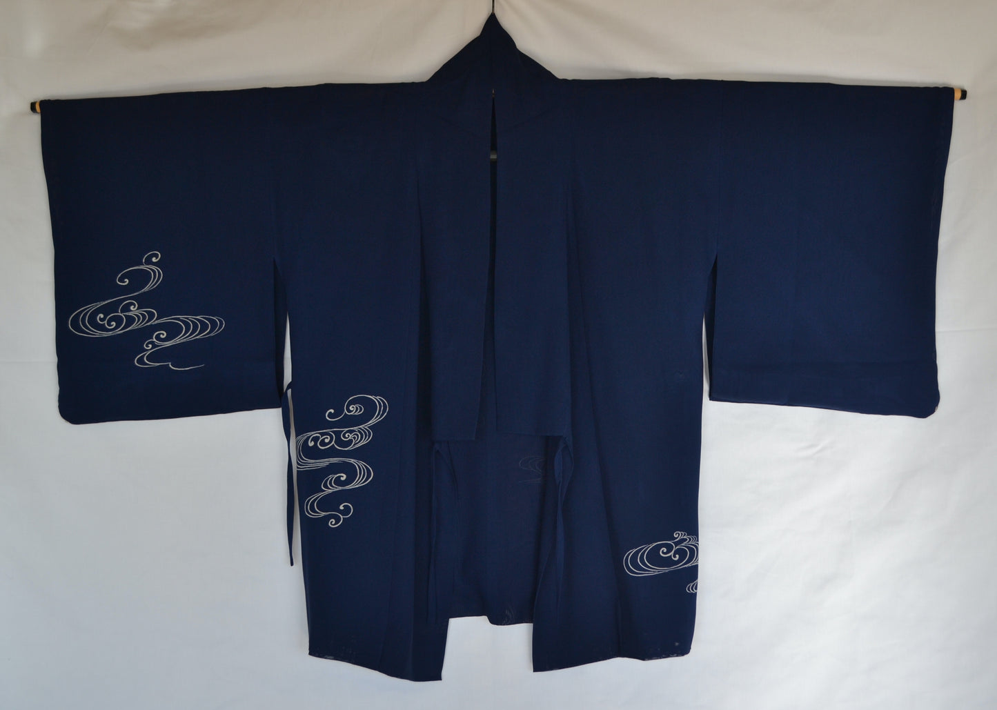 Haori Femme Vintage(tissu d'été) €89.50 - l'eau qui coule, bleu marine - 0007