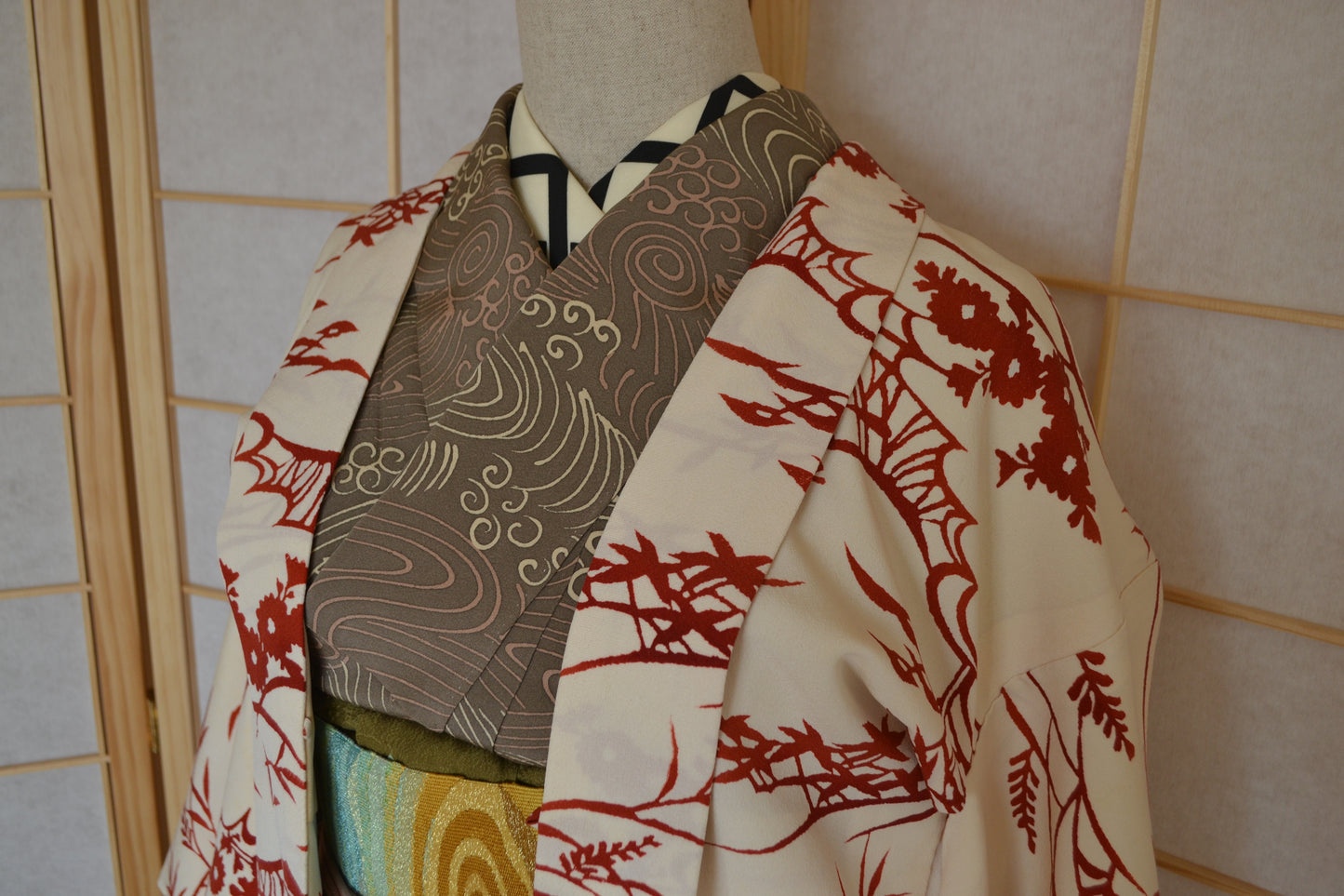 Haori Femme Vintage €78.50 - fleurs et végétaux, ivoire - 0004